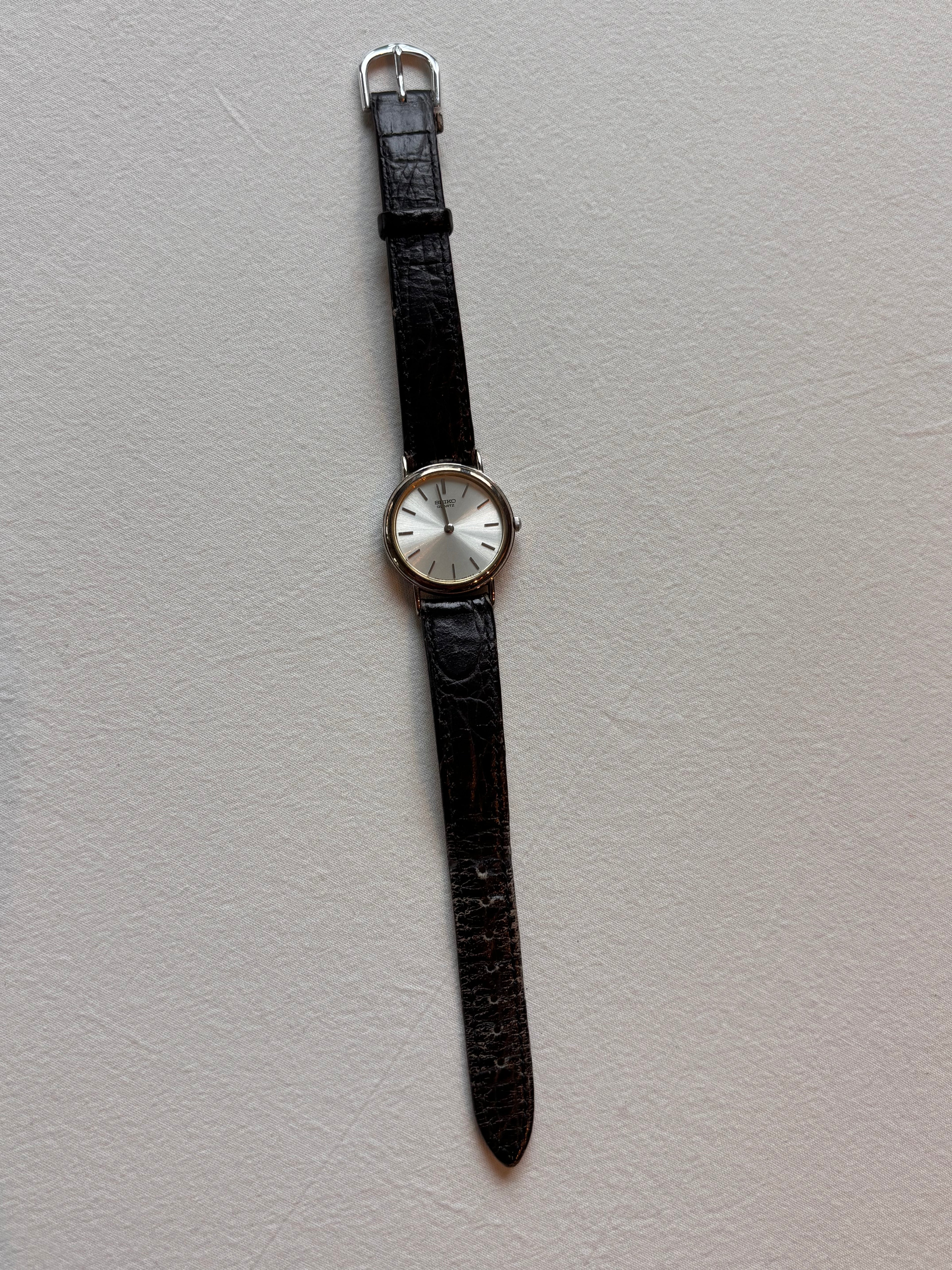 Seiko Quartz Vintage Dress Watch – Silver Dial – Classic Leather Strap