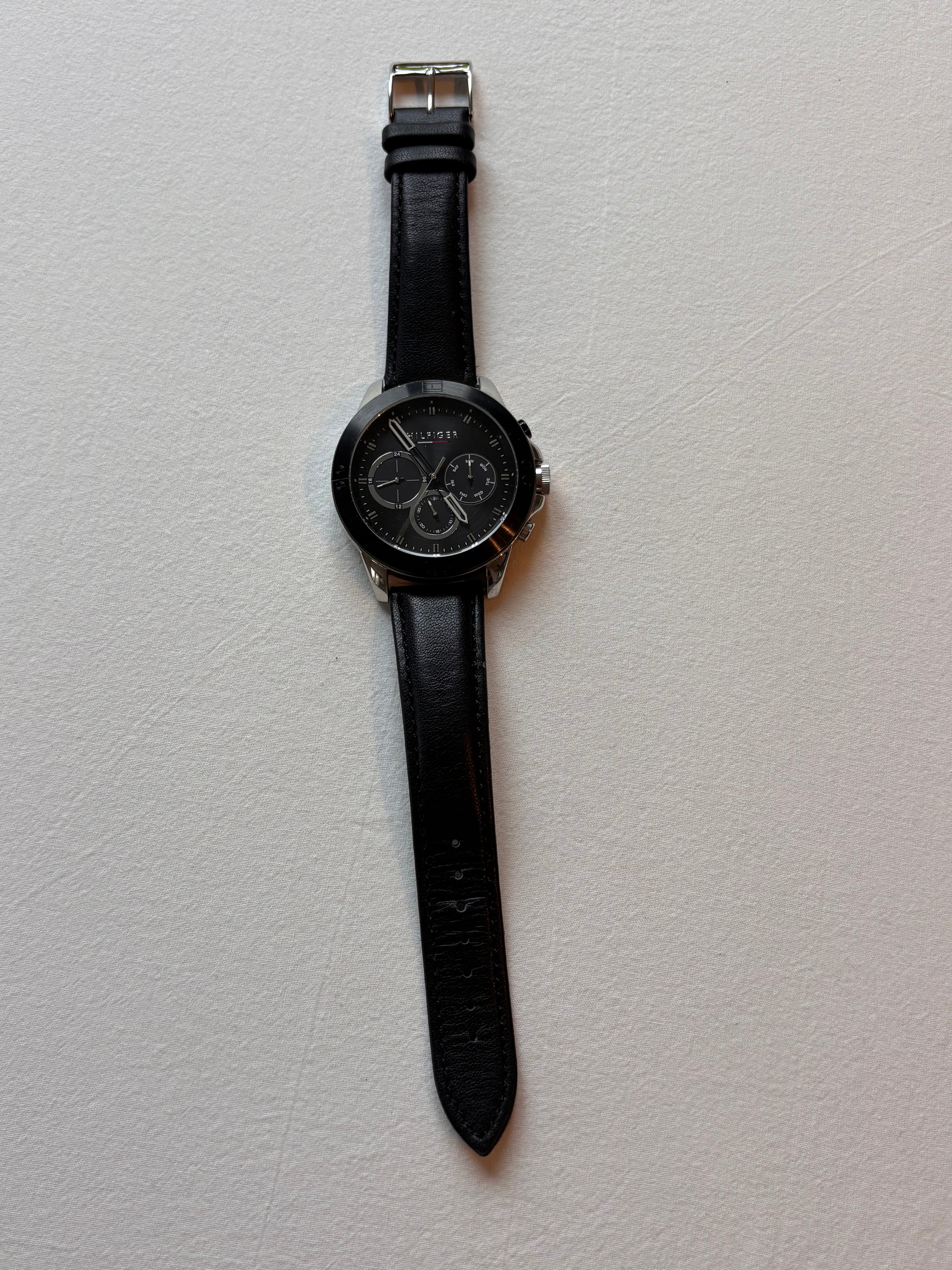 Tommy Hilfiger Multifunction Watch – Black Dial – Genuine Leather Strap