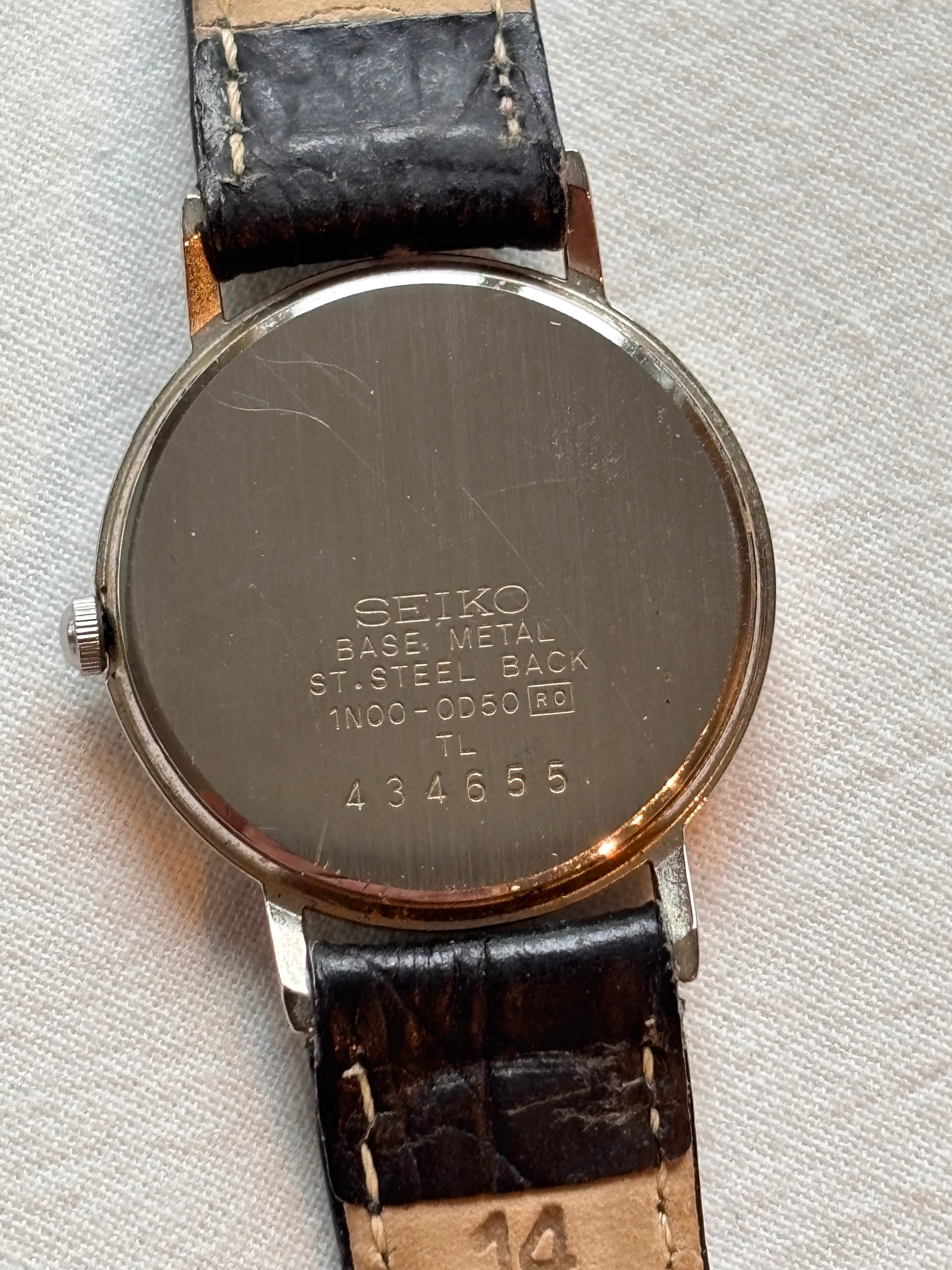 Seiko Quartz Vintage Dress Watch – Silver Dial – Classic Leather Strap