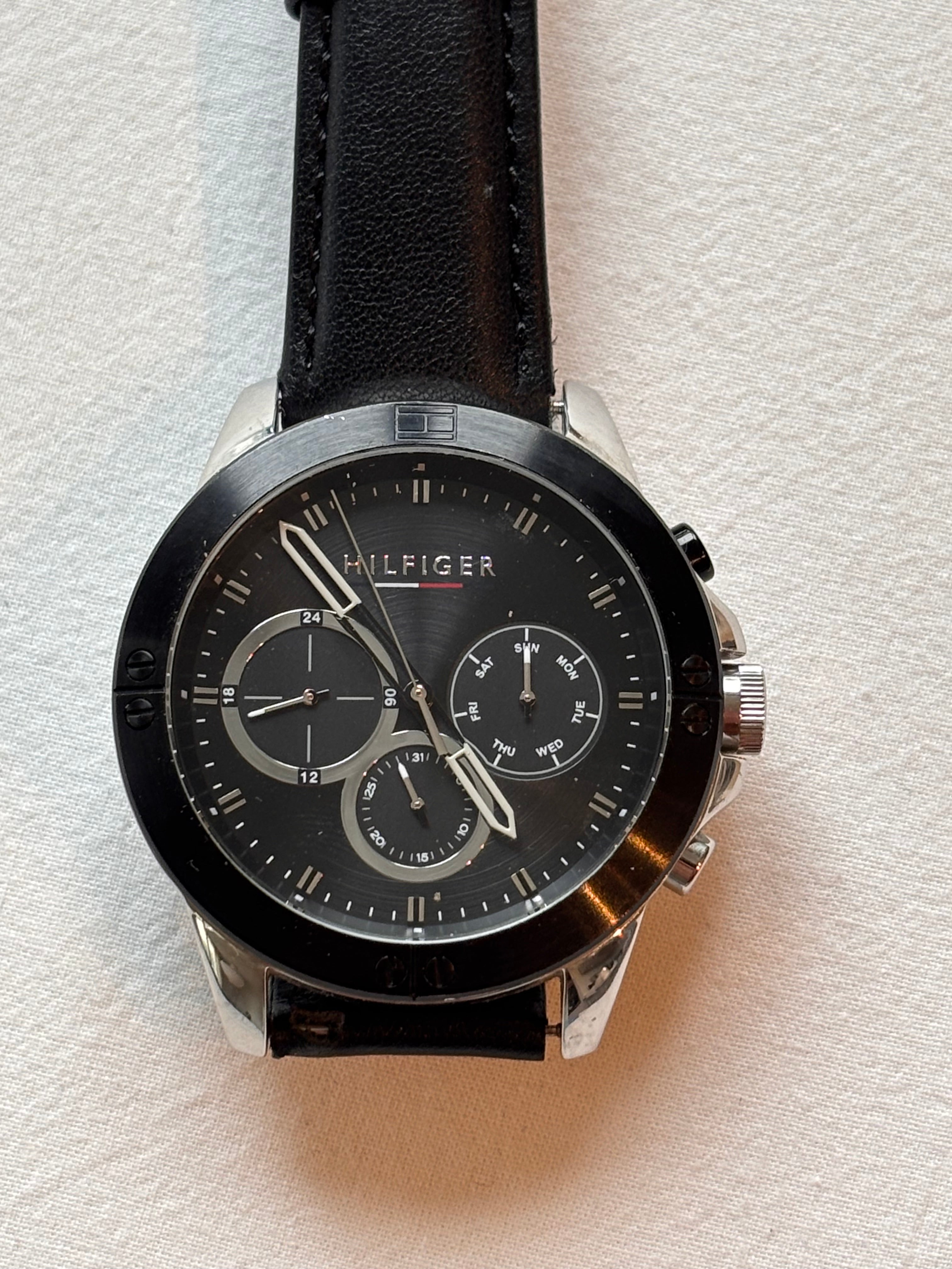 Tommy Hilfiger Multifunction Watch – Black Dial – Genuine Leather Strap