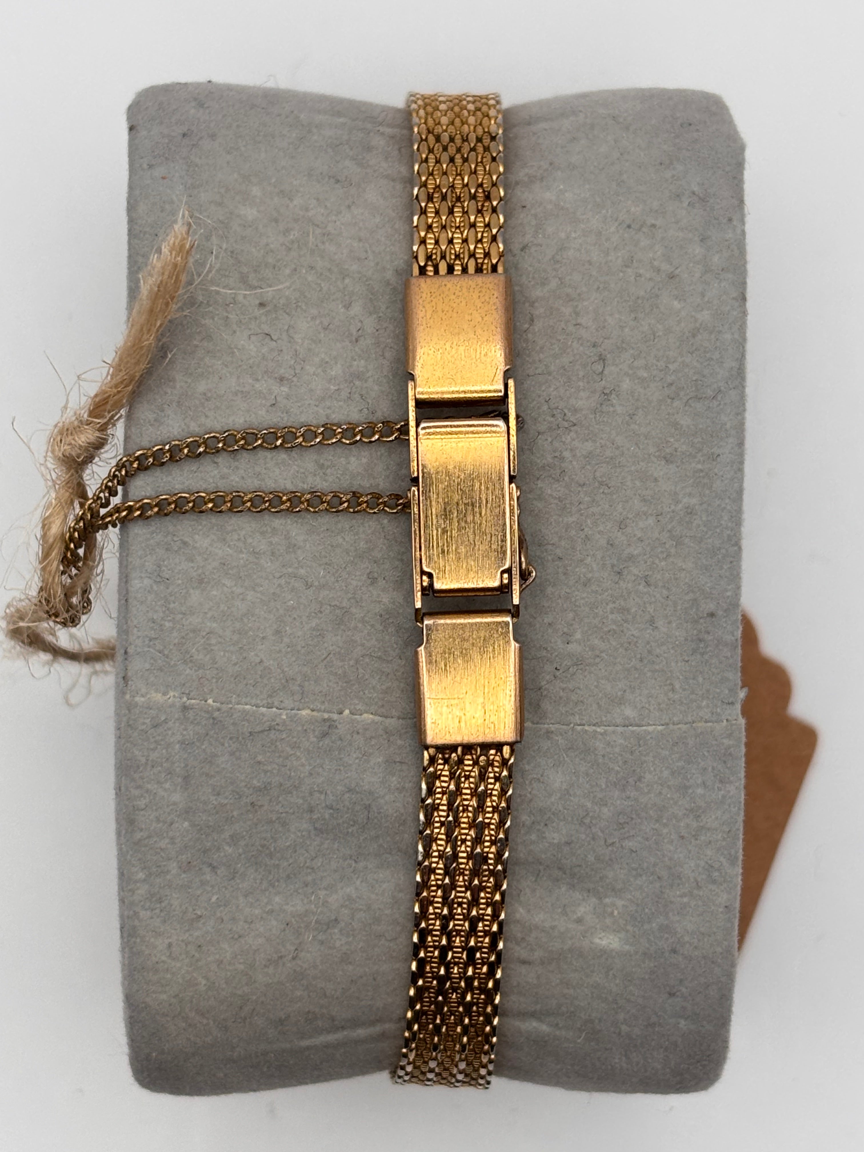 Certina Vintage Quartz Gold Tone Ladies Watch – Swiss Made – Date