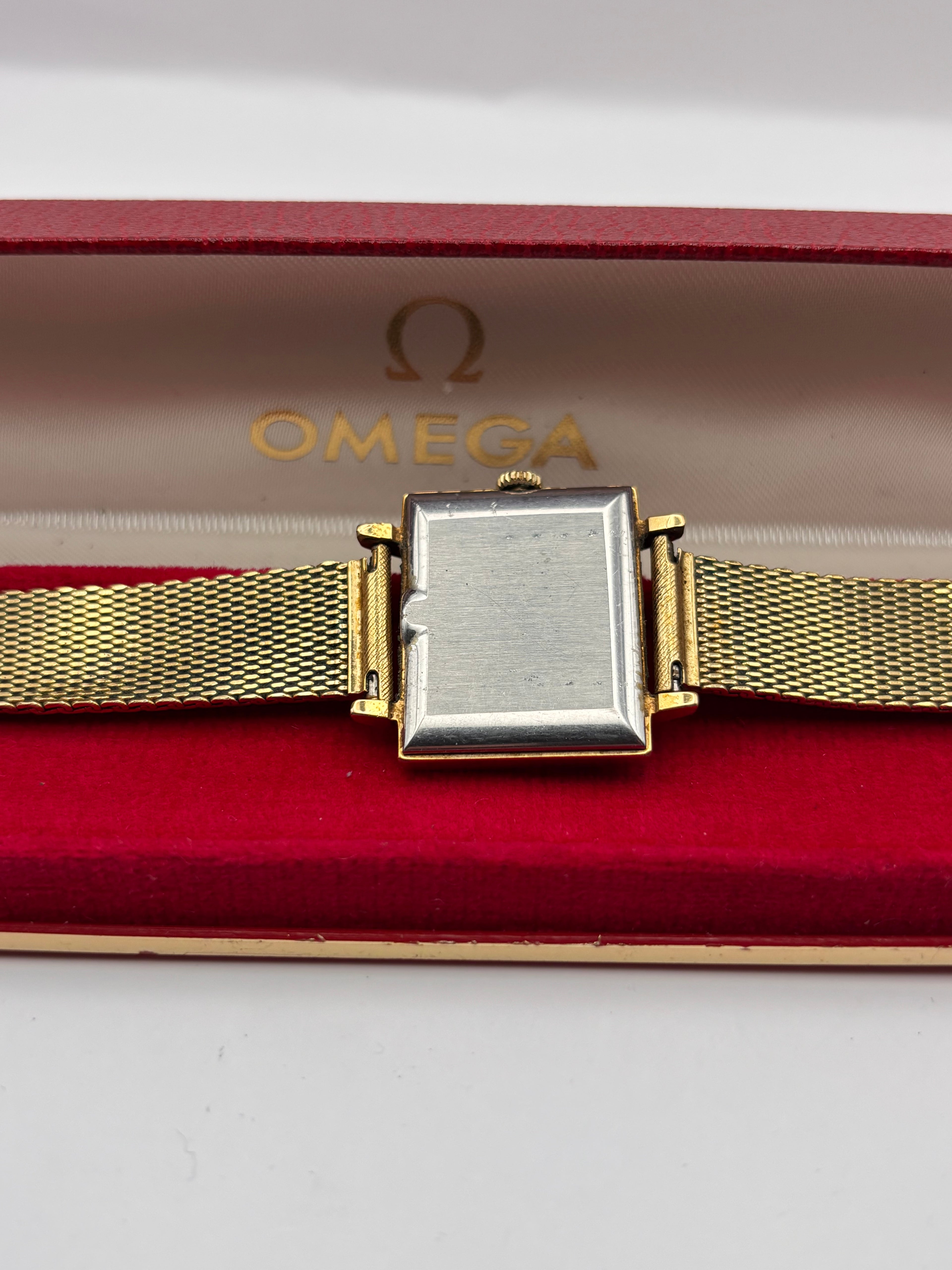 Vintage Omega De Ville Square Manual Wind – Gold Plated – Cal. 620 – Original Mesh Bracelet