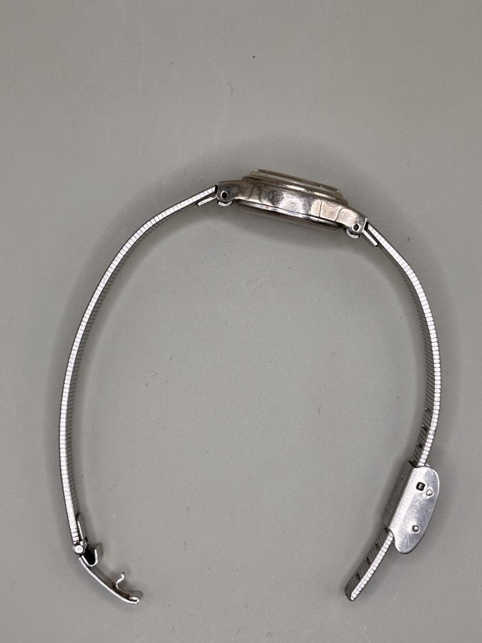 Lotus Quartz Ladies Watch with Metal Bracelet