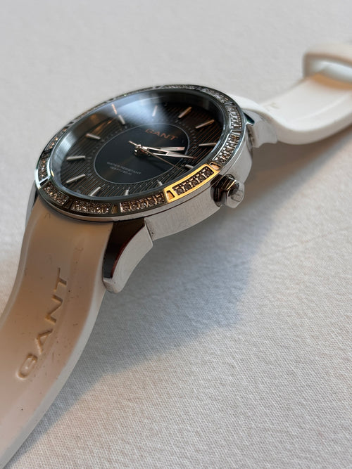 GANT Ladies Crystal Bezel Watch – White Silicone Strap – 50M Water Resistant
