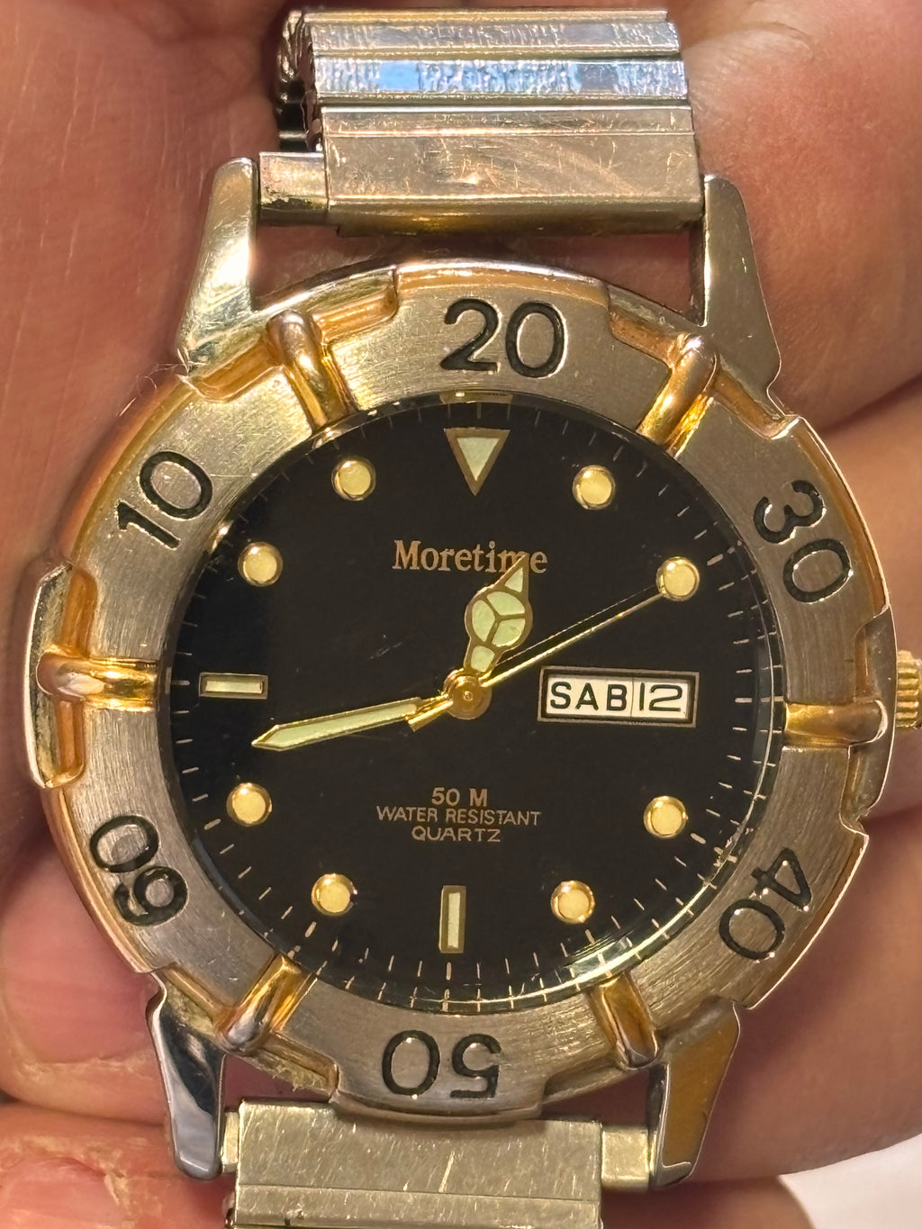 Moretime Diver Style Quartz – Svart Tavla – Dag/Datum – 50M