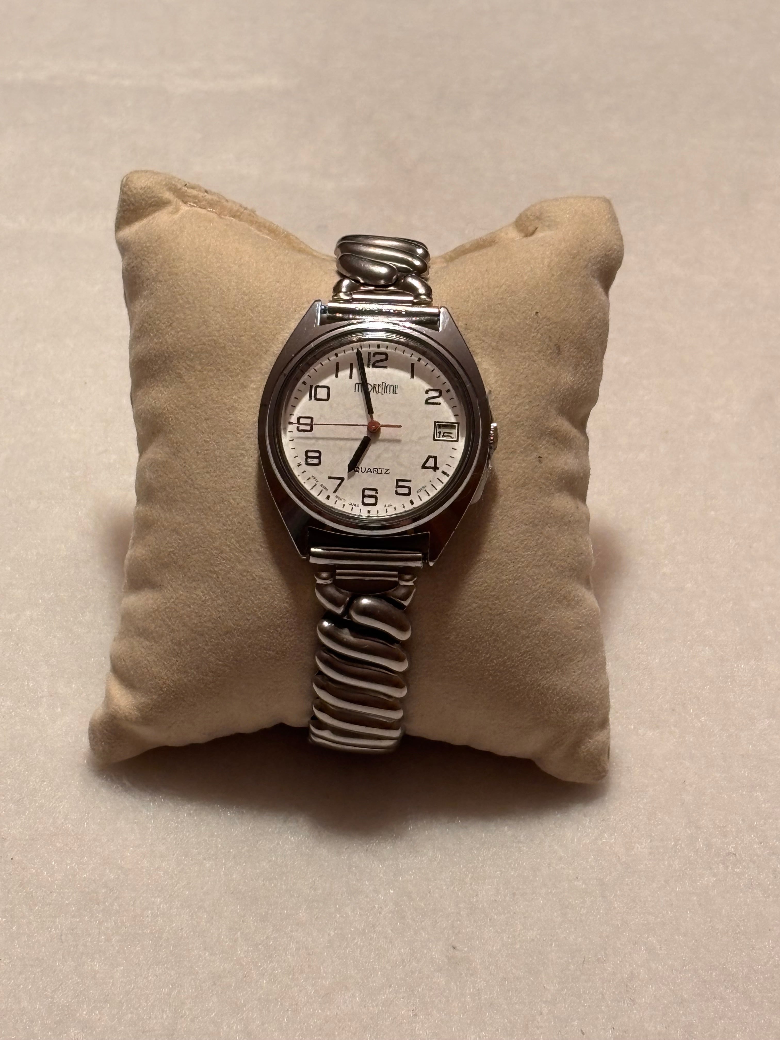 Moretime Classic Quartz Watch – White Dial – Black Leather Strap
