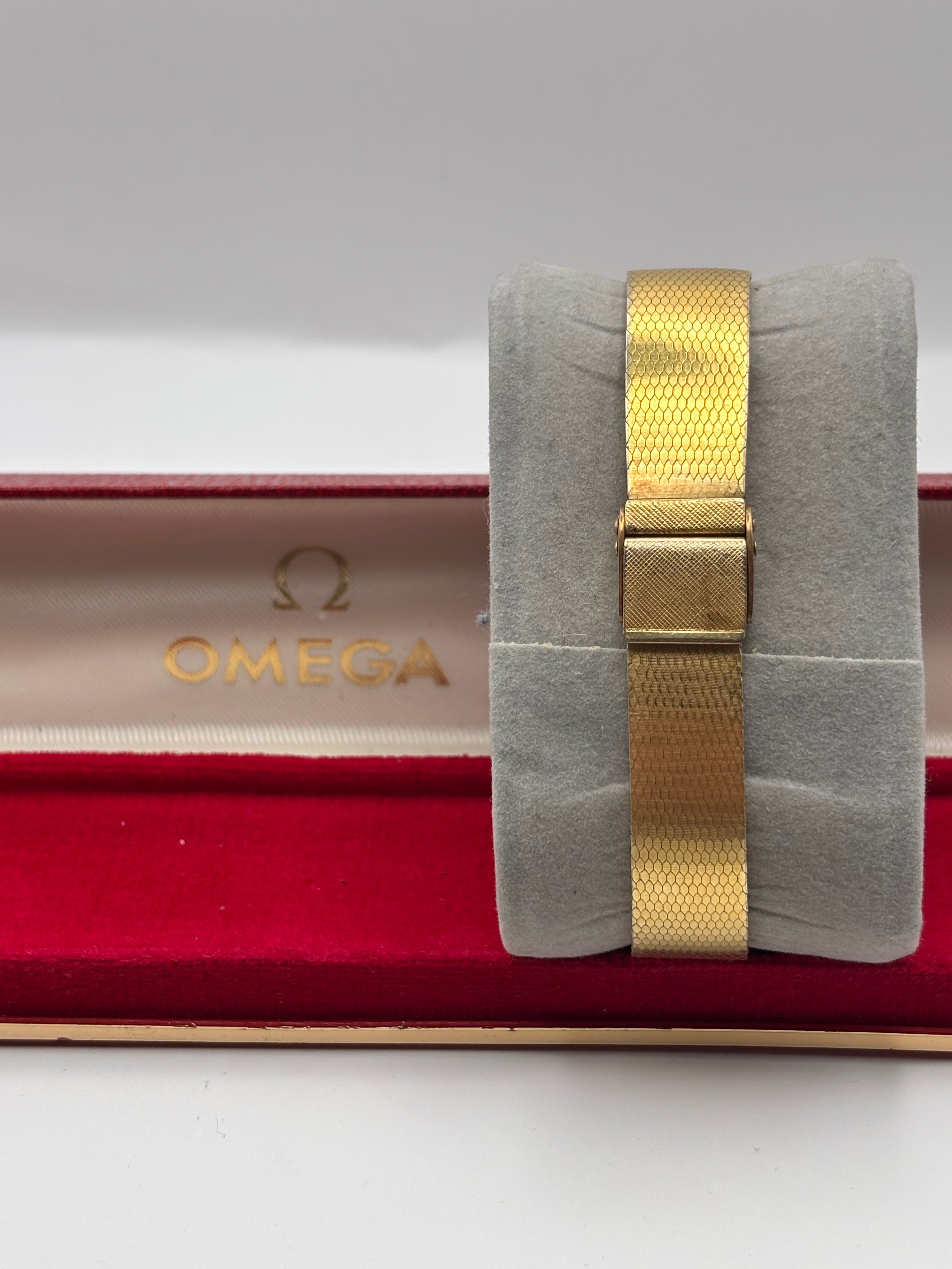 Vintage Omega De Ville Square Manual Wind – Gold Plated – Cal. 620 – Original Mesh Bracelet