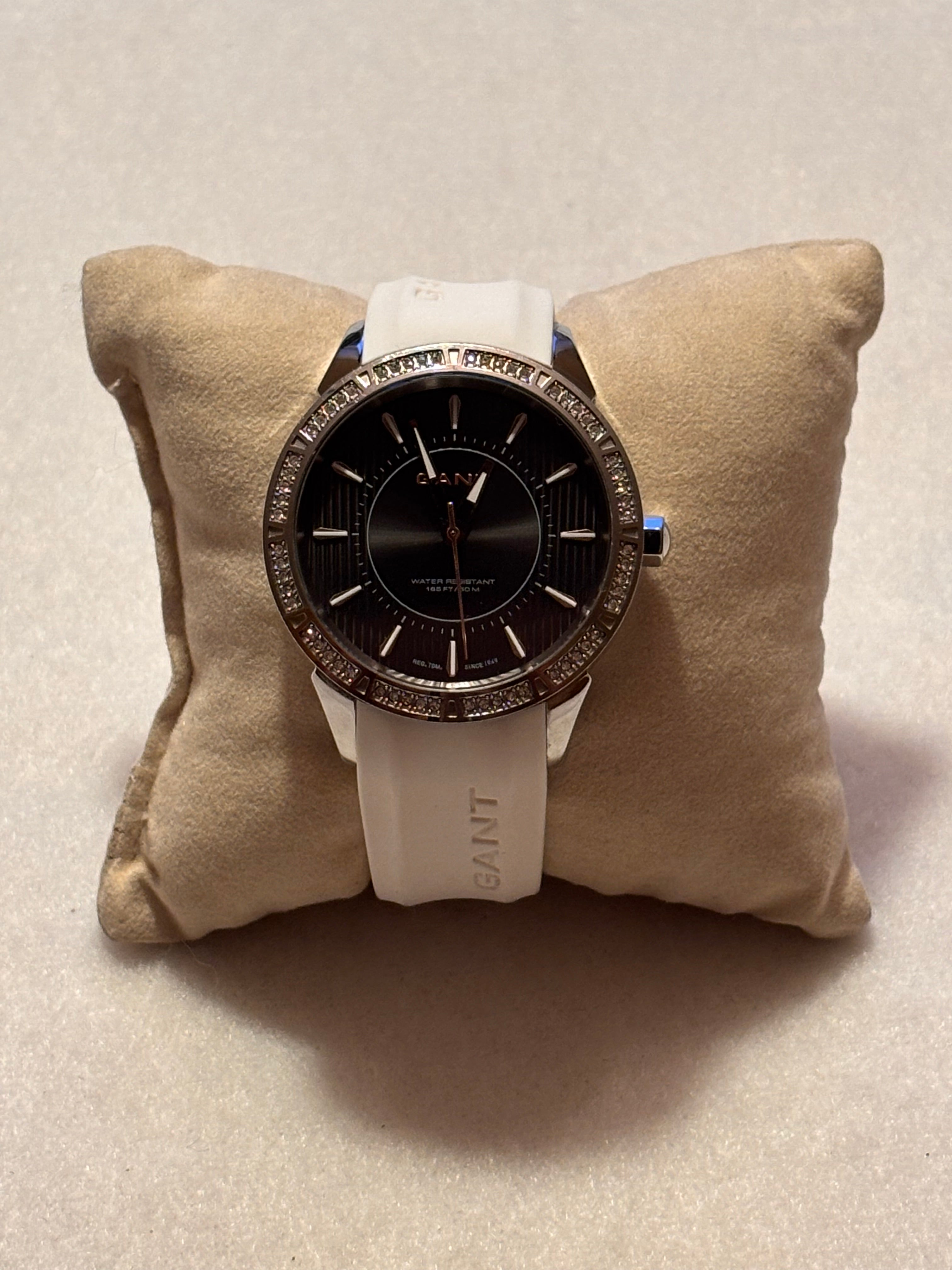 GANT Ladies Crystal Bezel Watch – White Silicone Strap – 50M Water Resistant