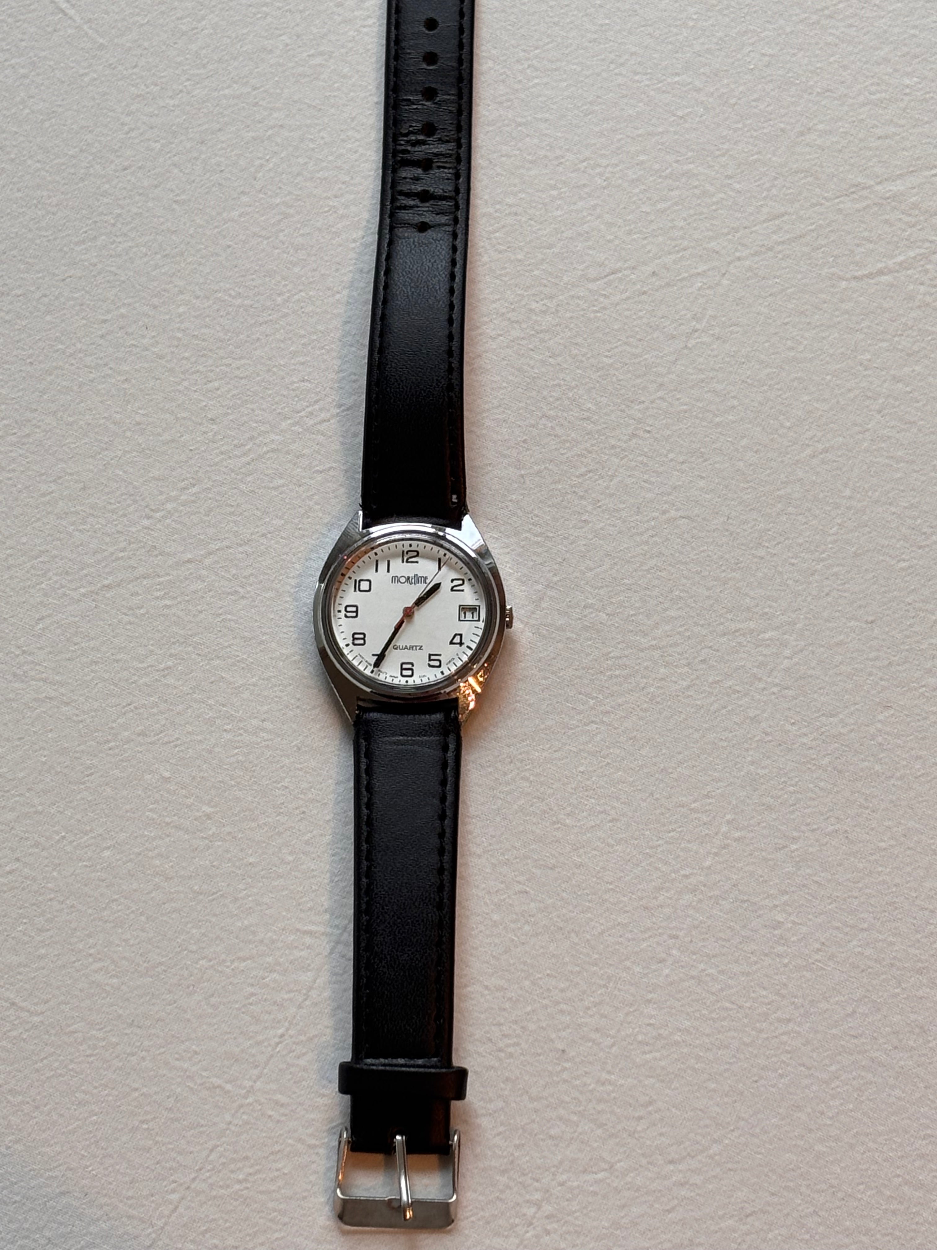 Mortime Classic Quartz Watch – White Dial – Black Leather Strap