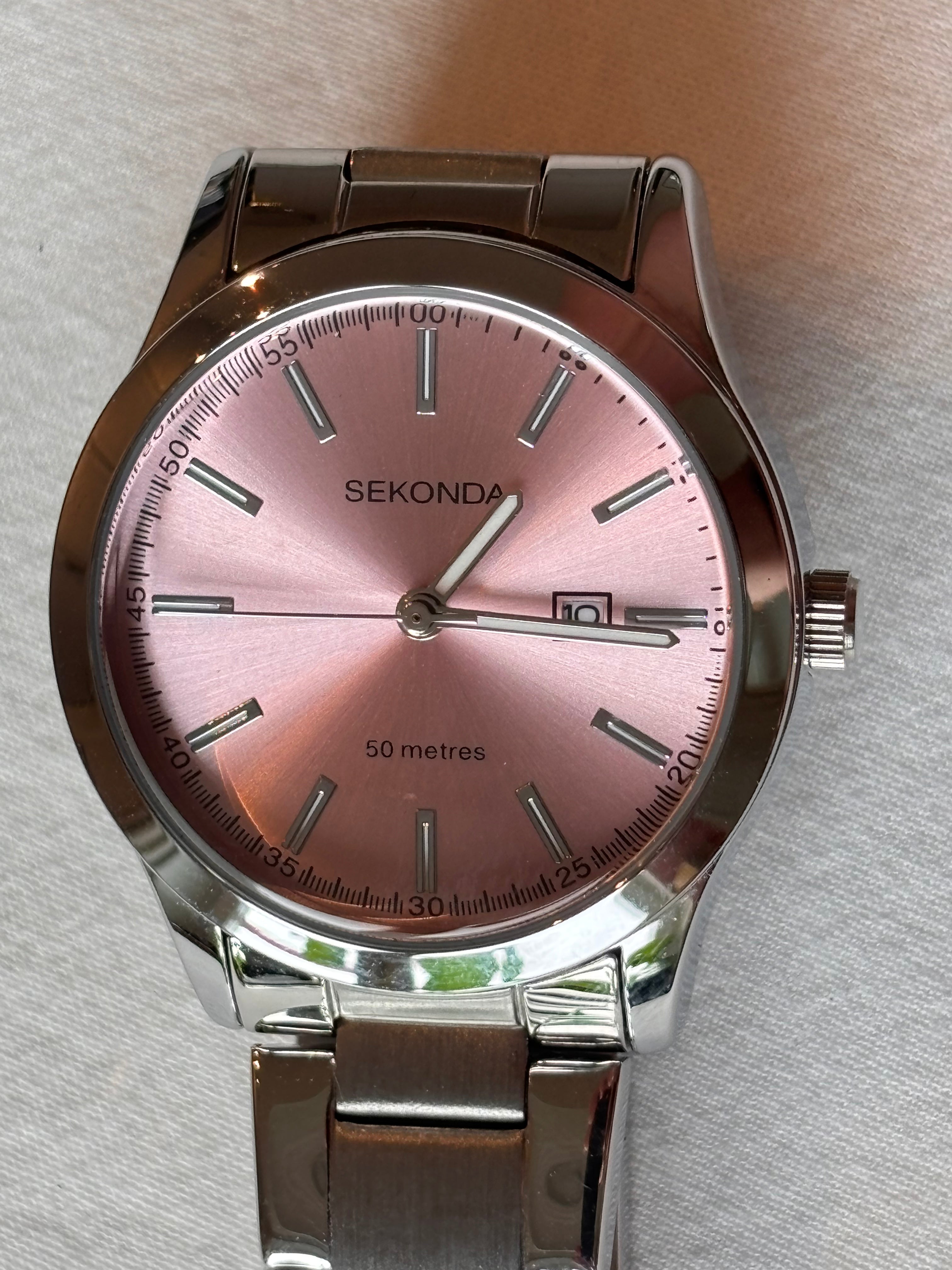 Sekonda Pink Sunburst Dial – Ladies Bracelet Watch (Brand New)