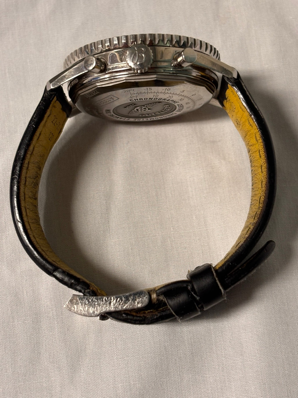Breitling Navitimer A13324 side profile