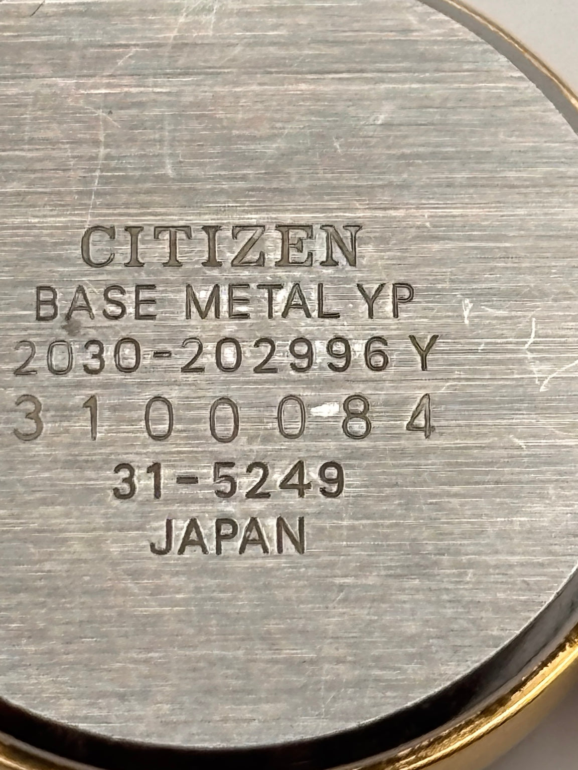 Citizen Quartz 2030-202996Y case back
