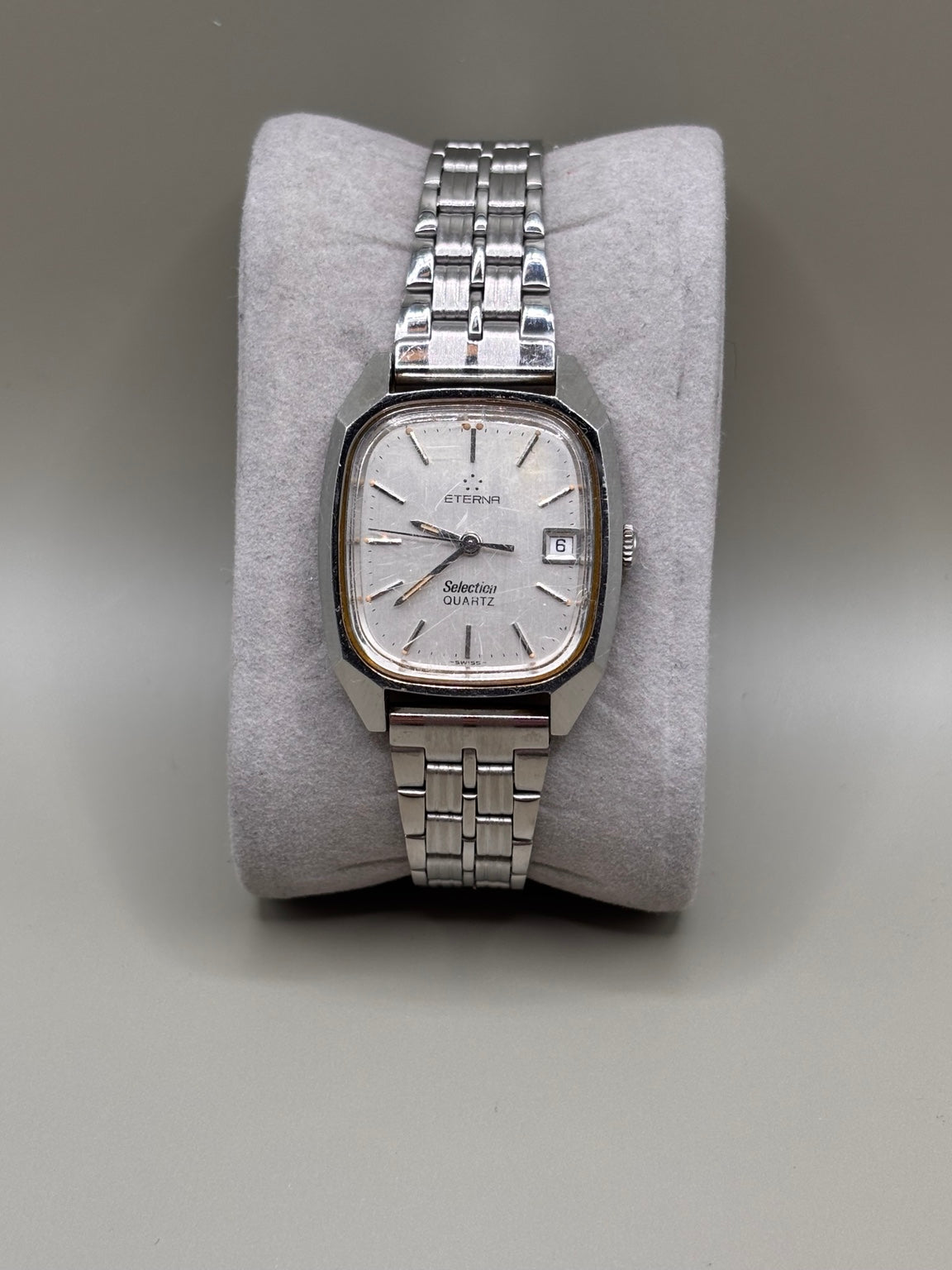 Eterna Selektion Quartz front view