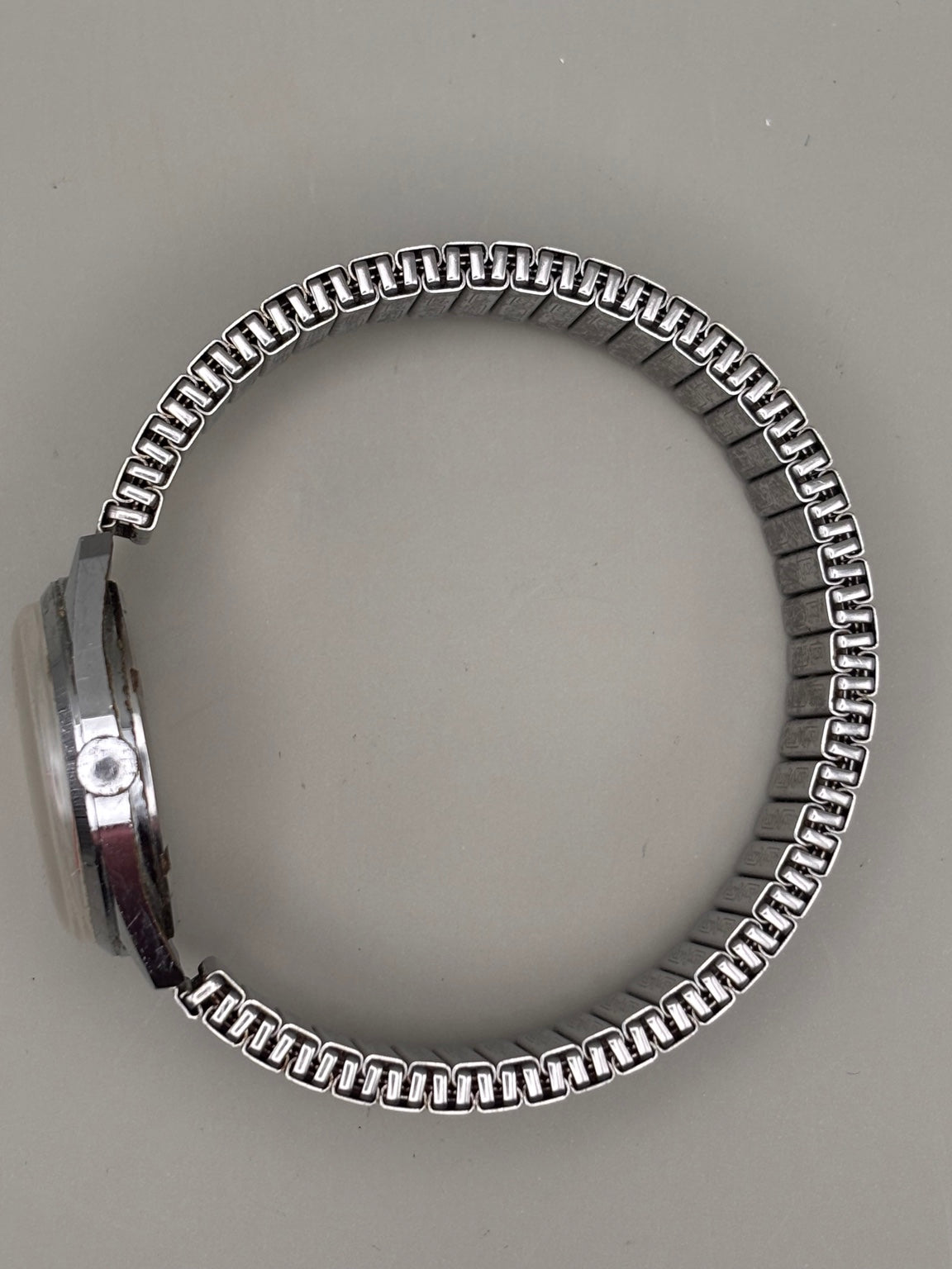 Loyal vintage watch expandable metal bracelet