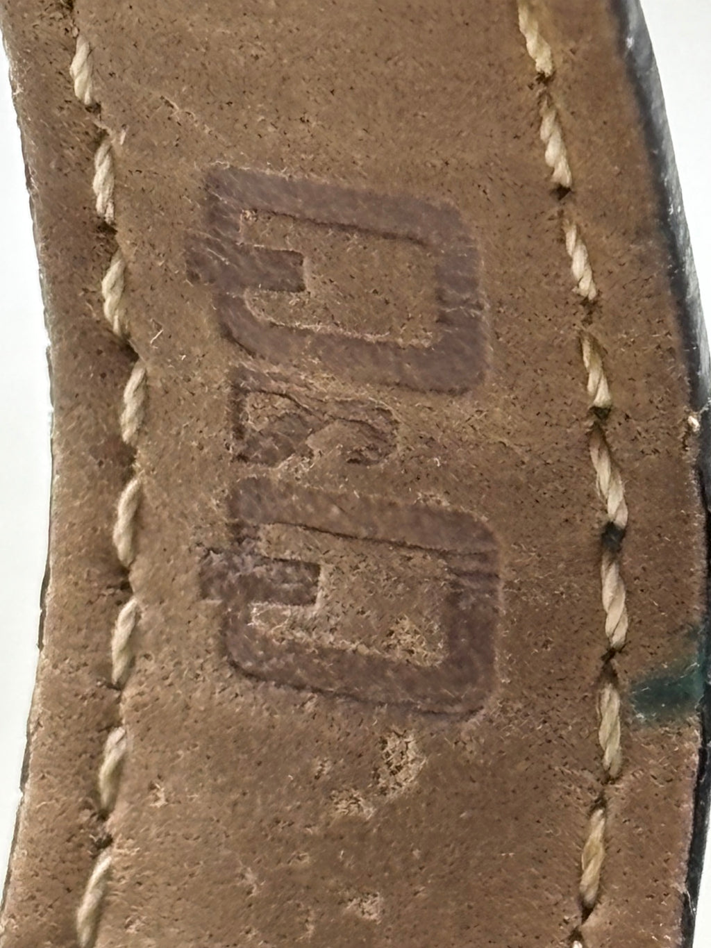 Q&Q strap underside