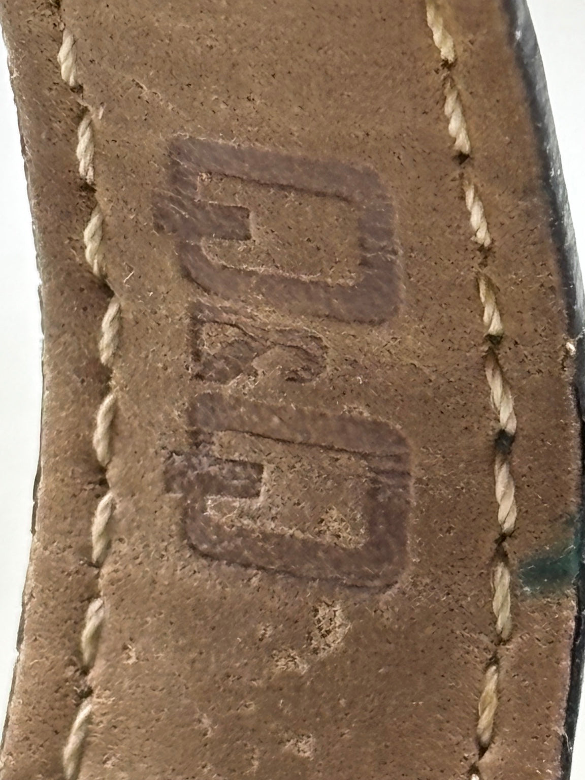 Q&Q strap underside