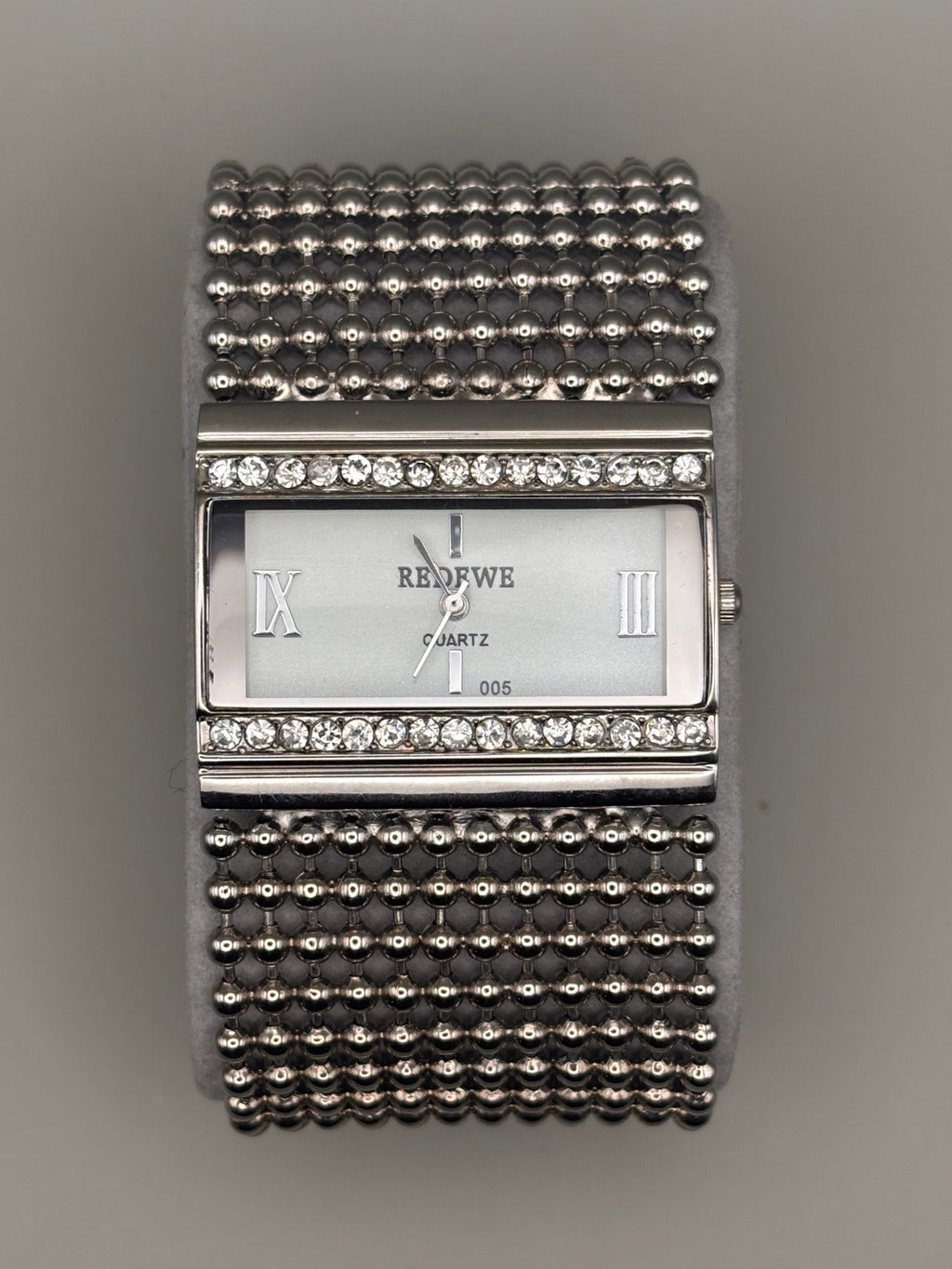 Renevue 005 quartz silver-tone bracelet watch front