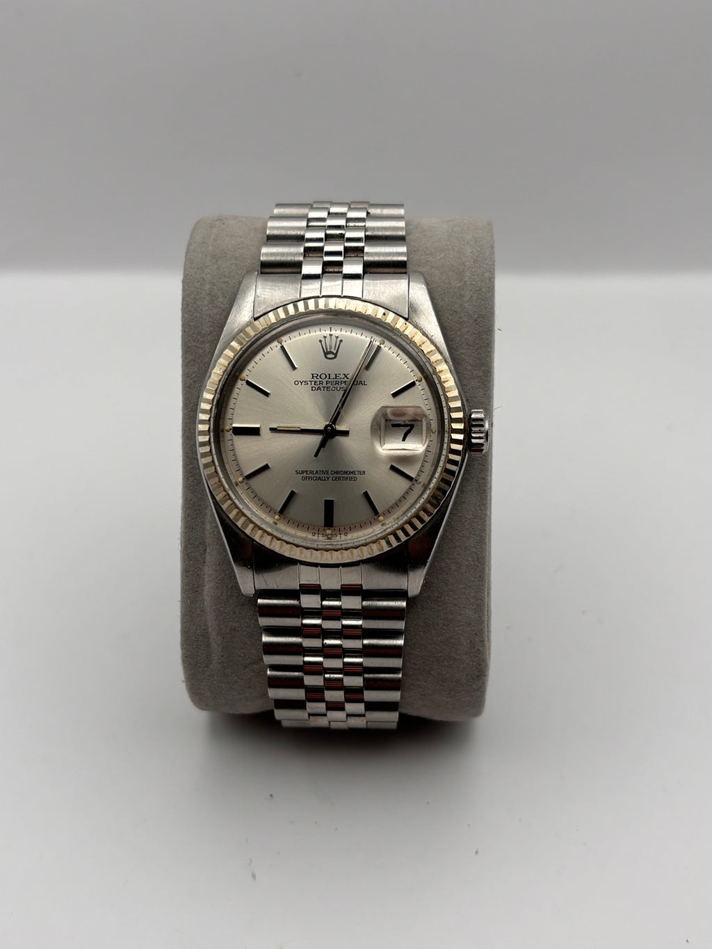 Vintage Rolex Oyster Perpetual Datejust reference 1601 front view