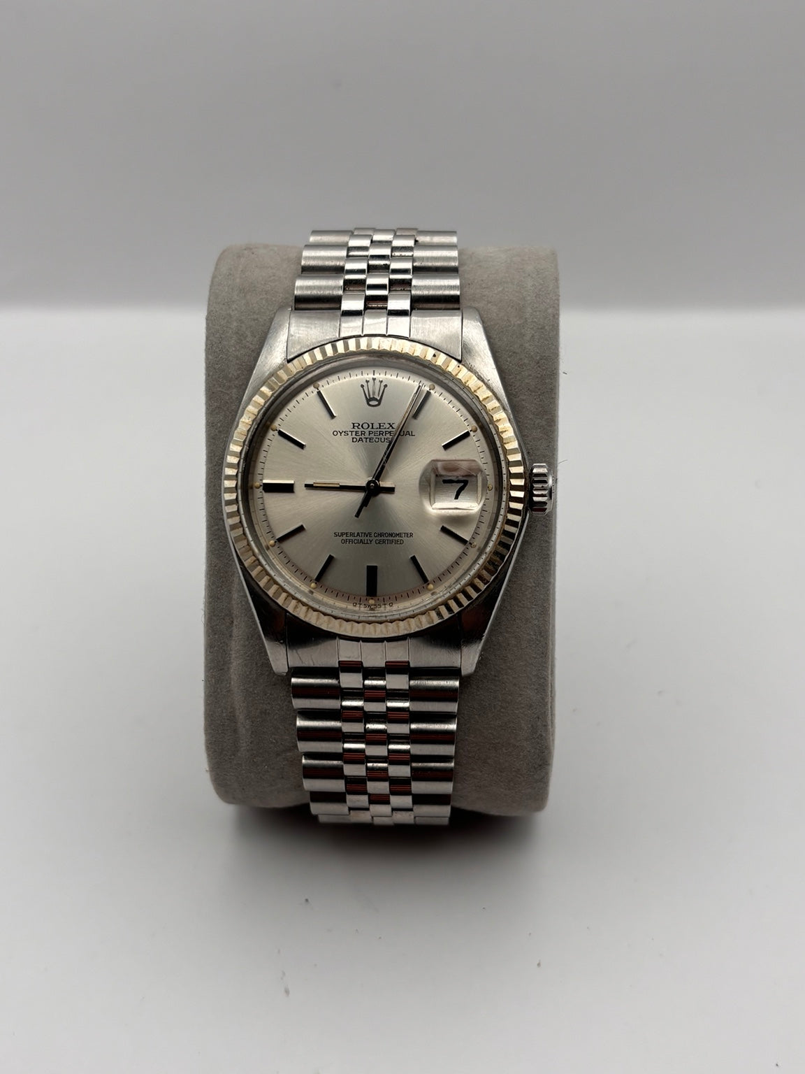 Vintage Rolex Oyster Perpetual Datejust reference 1601 front view