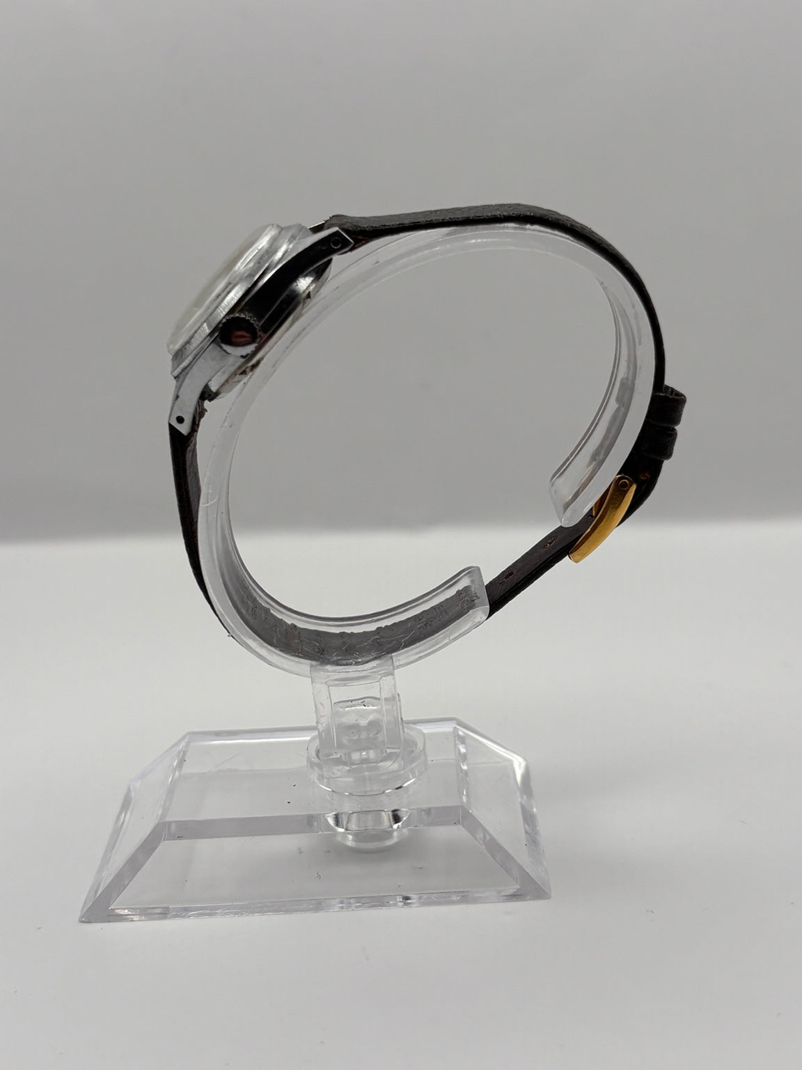 Rutina 17 jewels Incabloc watch side view