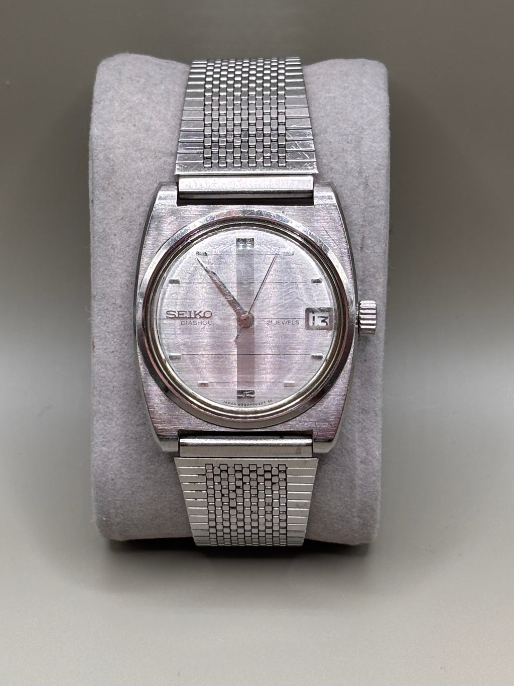 Seiko DiaShock 21 Jewels 6222-7030 front view