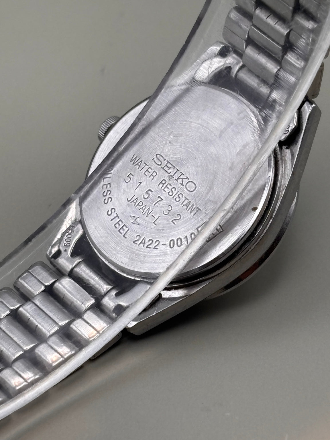 Seiko 2A22-0010 ladies watch case back