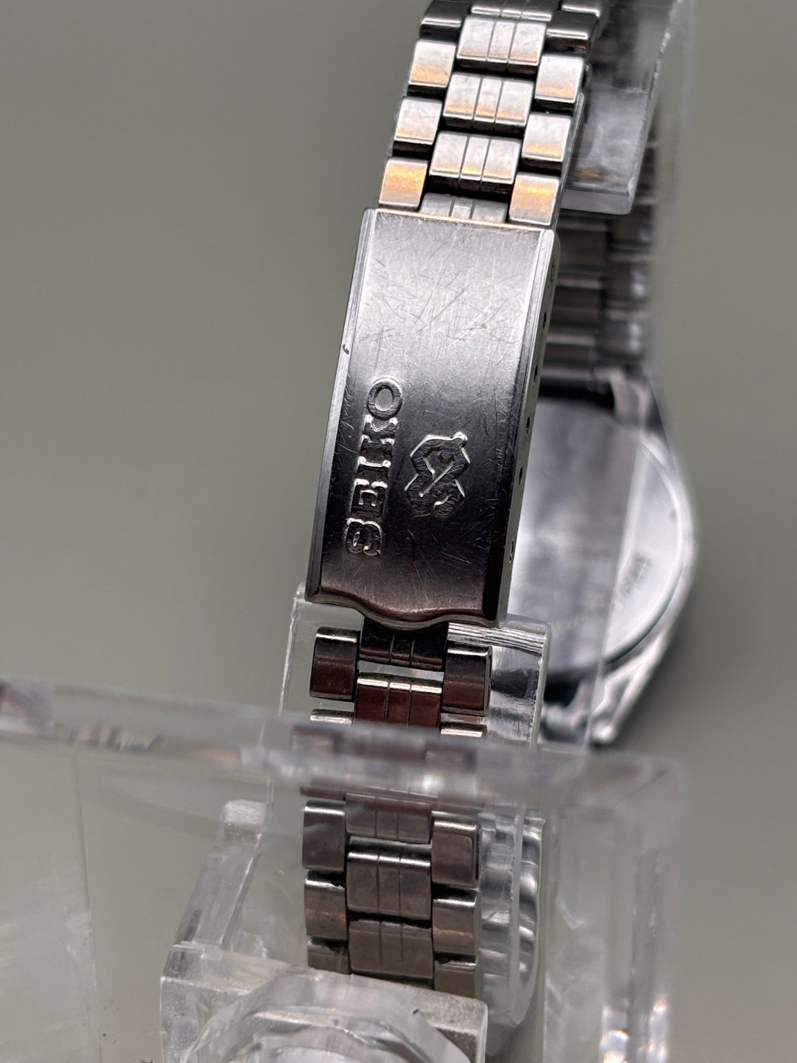 Seiko ladies watch bracelet clasp