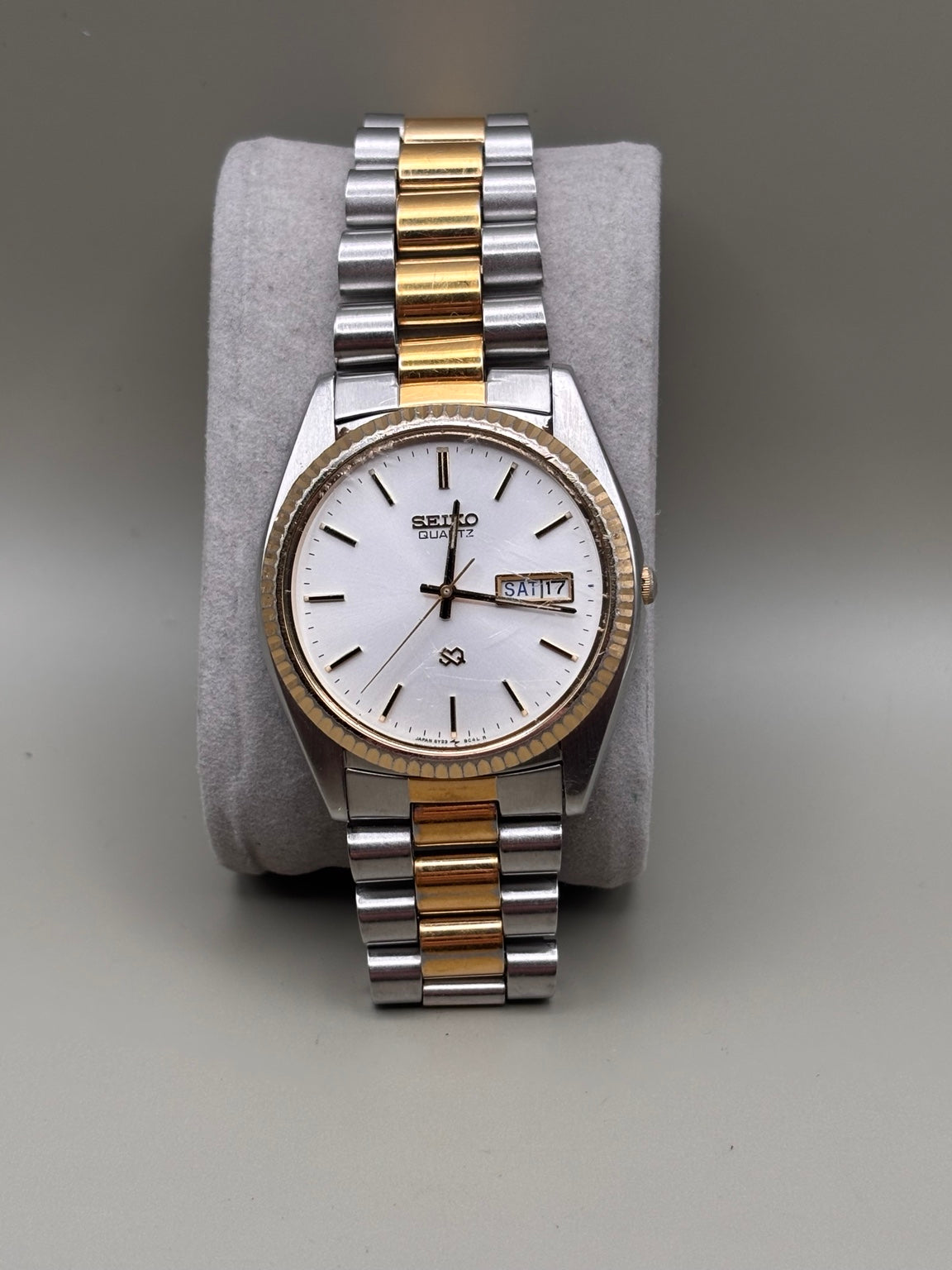 Seiko SQ two-tone quartz watch photo 1