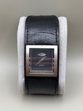 Unique Design square quartz watch front